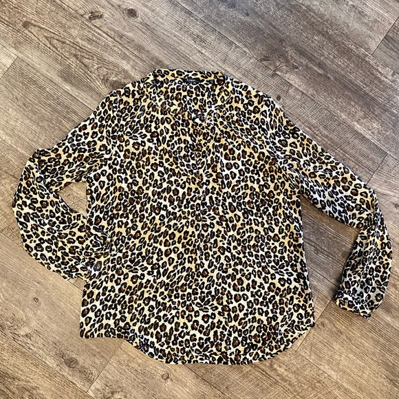 GUESS Medium Leopard Animal Pattern long sleeve blouse - Picture 3 of 7